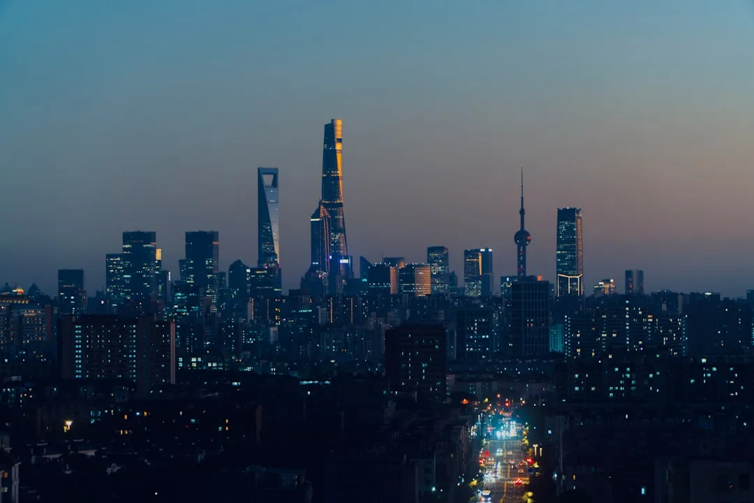 起重搬运行业安全规范更新对设备吊装服务的影响分析