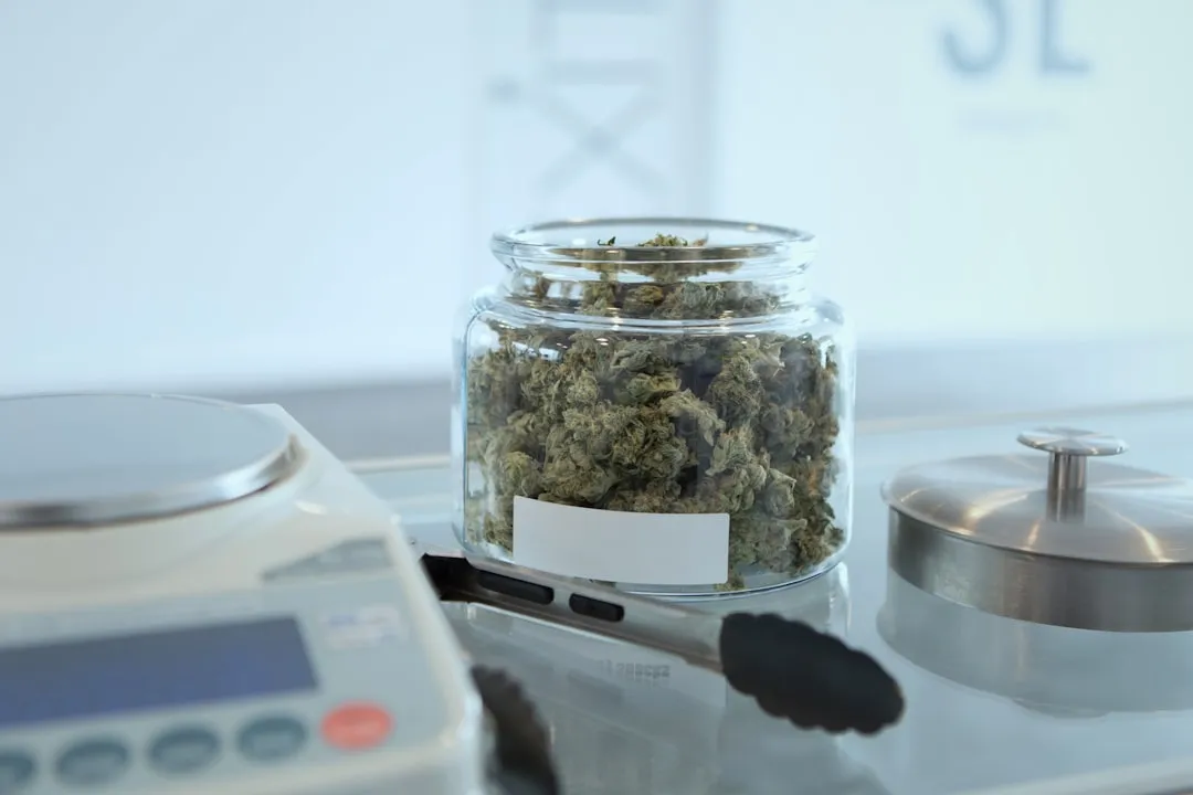 昆山厂房搬迁中大型设备吊装的安全技术要点